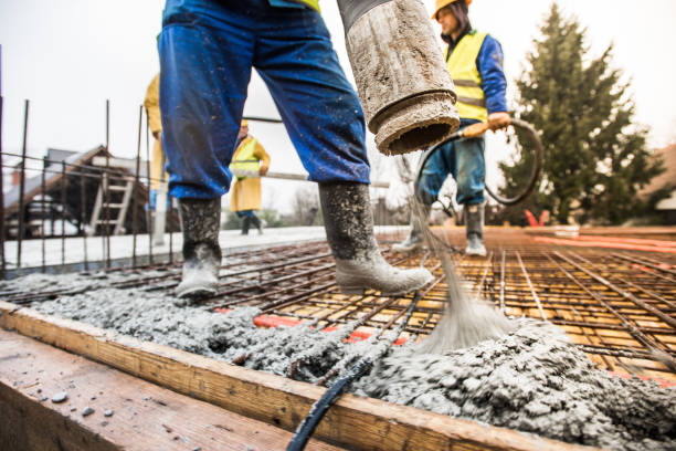 Best Concrete Pool Decks in Marin City, CA